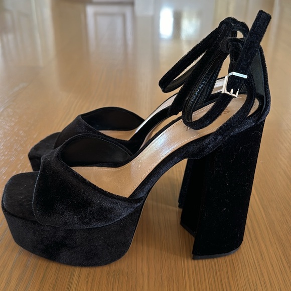 Schutz Black Velvet Aryia Platform Sandal - Picture 9 of 14